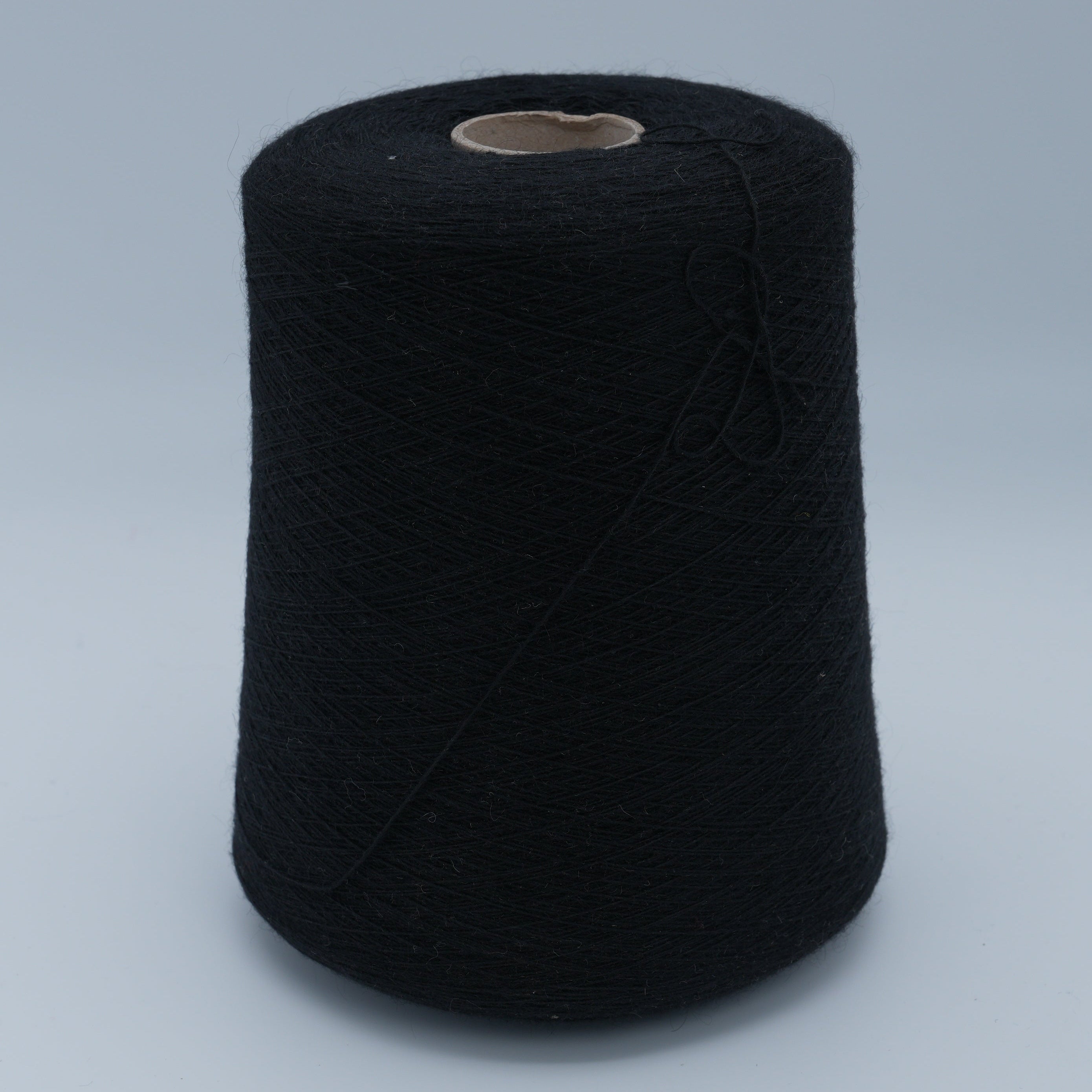 Kirksfarm 13000 1300m/100g (1422yds/3.5oz) – 75WS 25WM