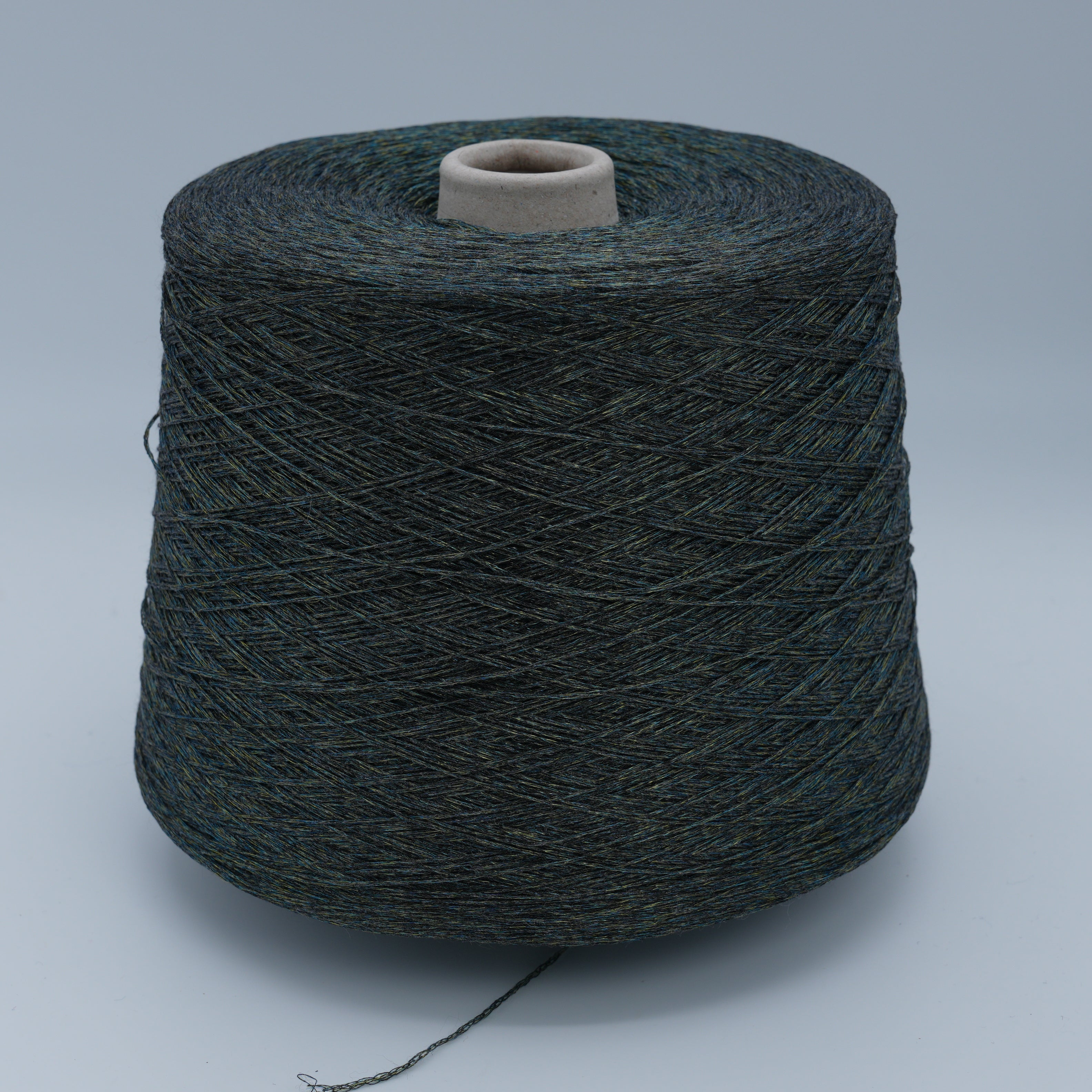 Matrixfine 7500 750m/100g (820yds/3.5oz) – 82VI 18Lurex