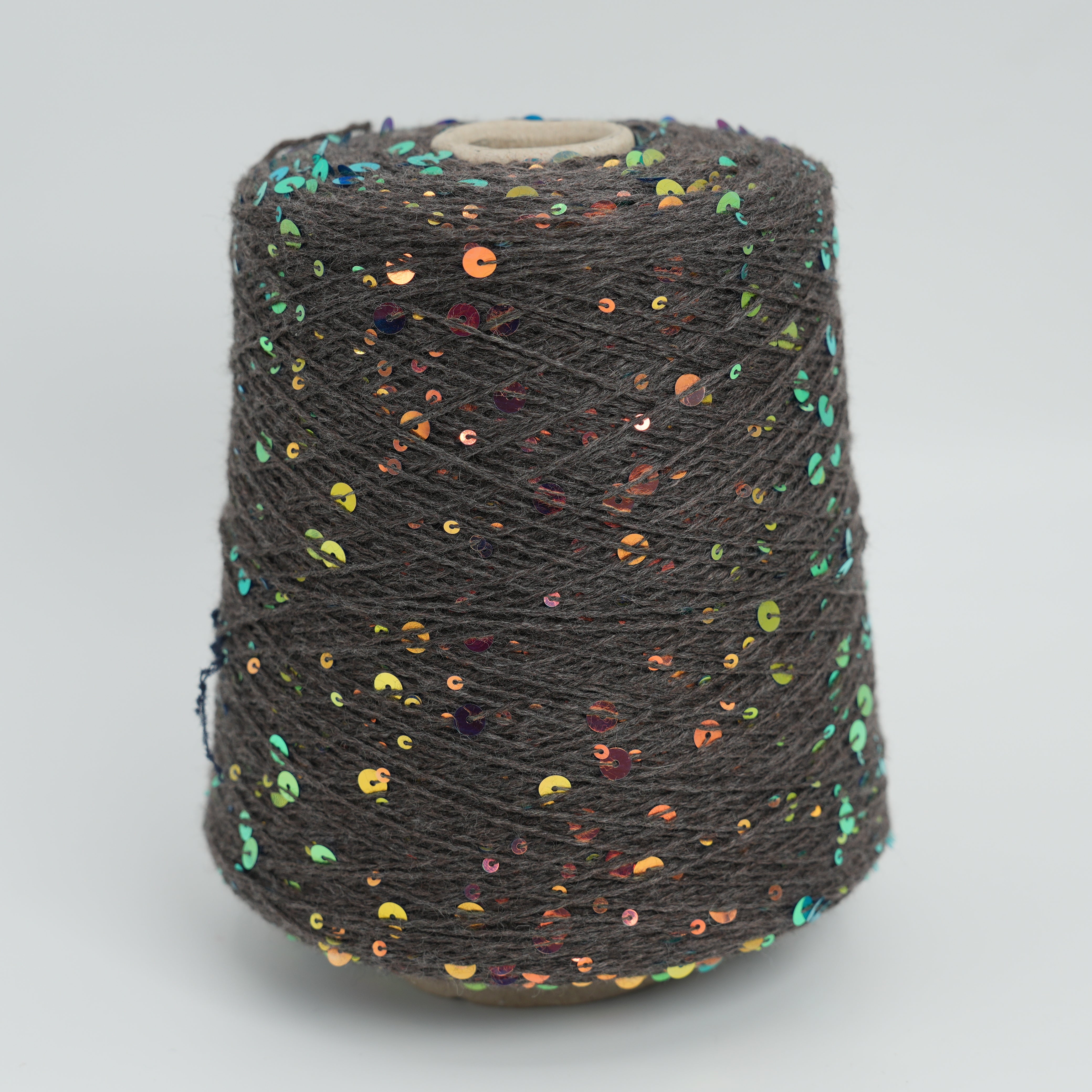 Cosmo 3500 350m/100g (383yds/3.5oz) – 100WV Sequins 6mm&3mm