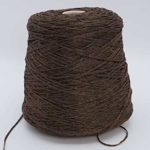 Focus 2200 220m/100g (240yds/3.5oz) (Worsted) 82VI 18LU