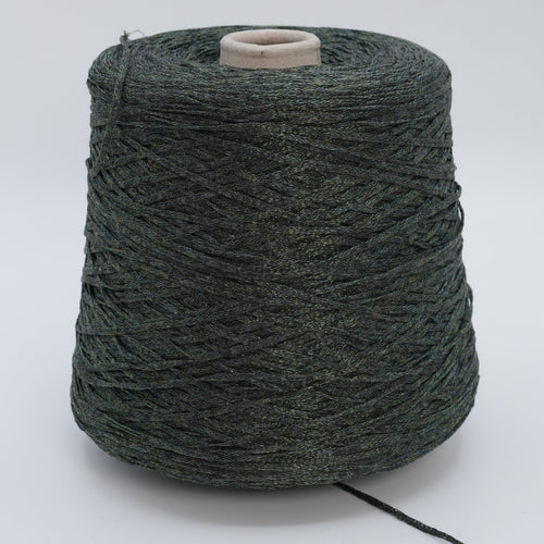 Focus 2200 220m/100g (240yds/3.5oz) (Worsted) 82VI 18LU