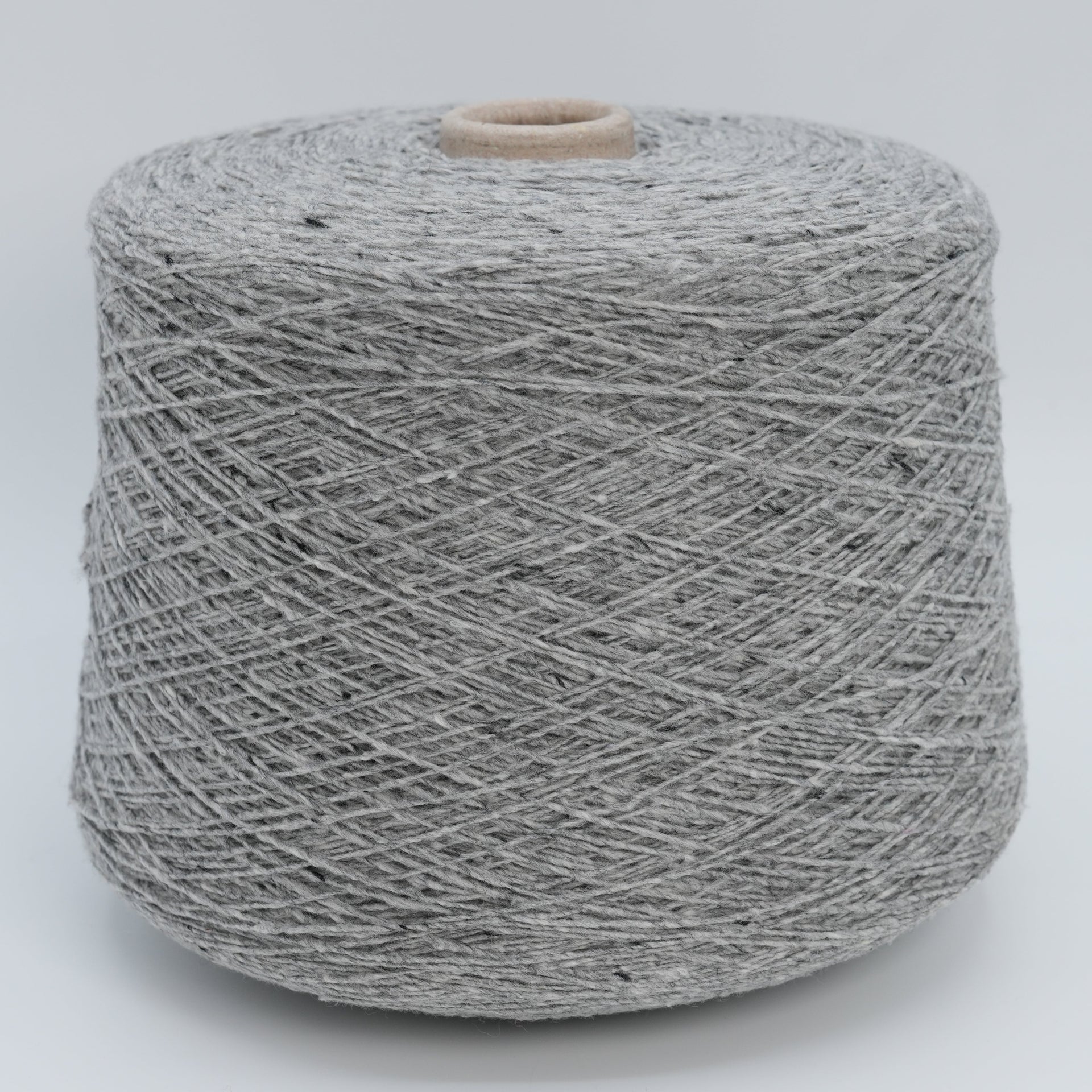 Donegal 4500 · 450m/100g (492yds/3.5oz) · Fingering · 75WS 25WV