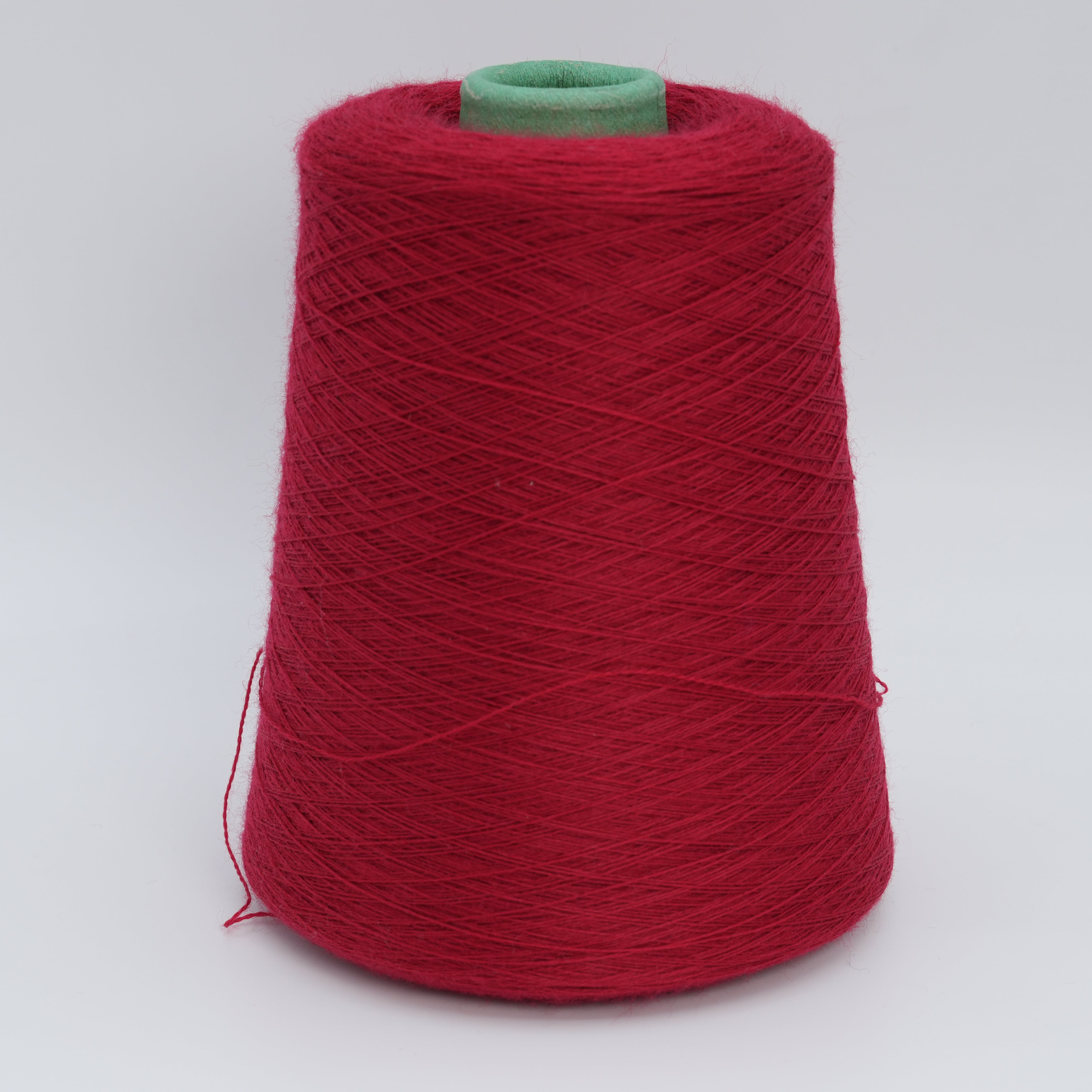 Victoria 2/30 1500m/100g (1640yds/3.5oz) (Ultra Fine) 100WV