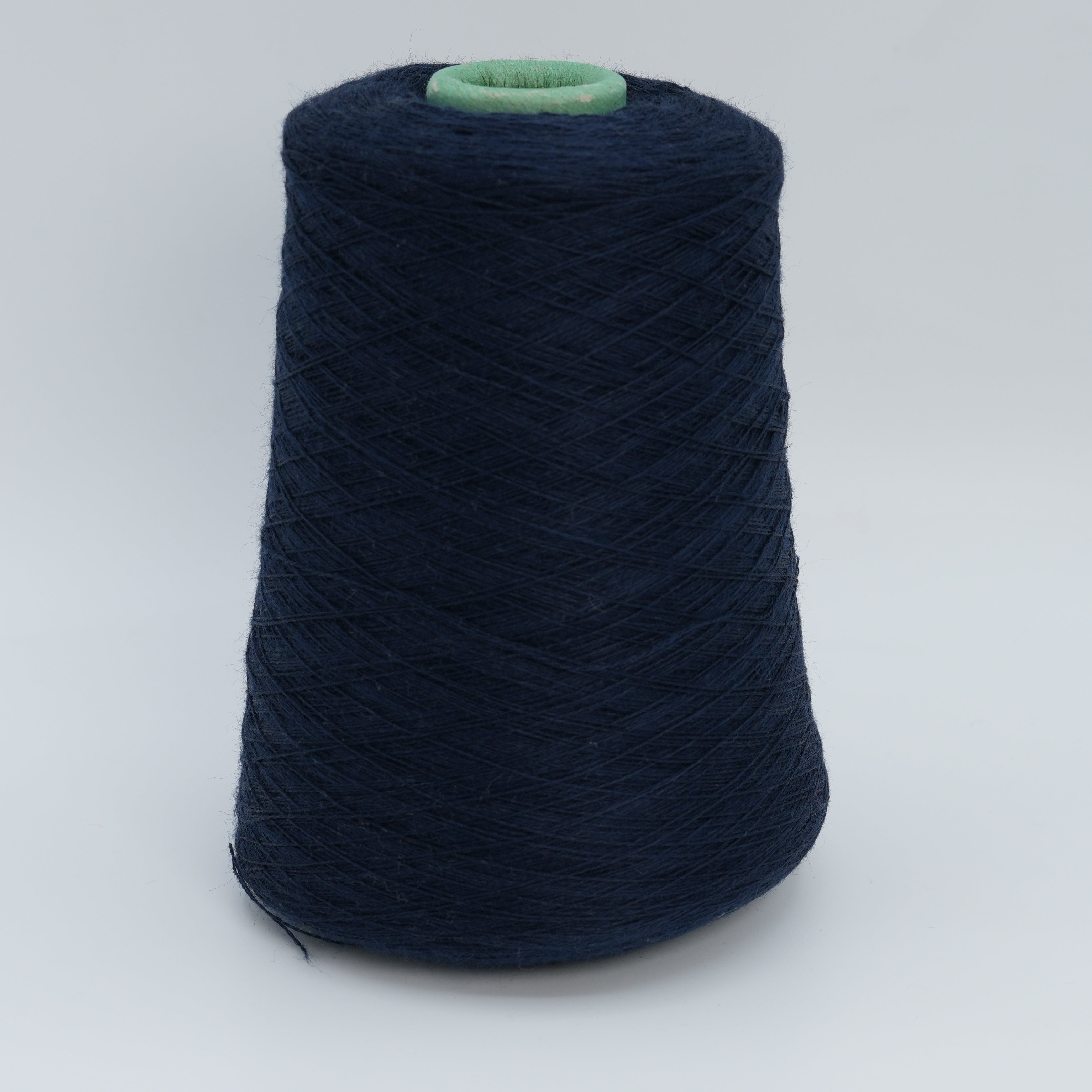 Victoria 2/30 1500m/100g (1640yds/3.5oz) (Ultra Fine) 100WV