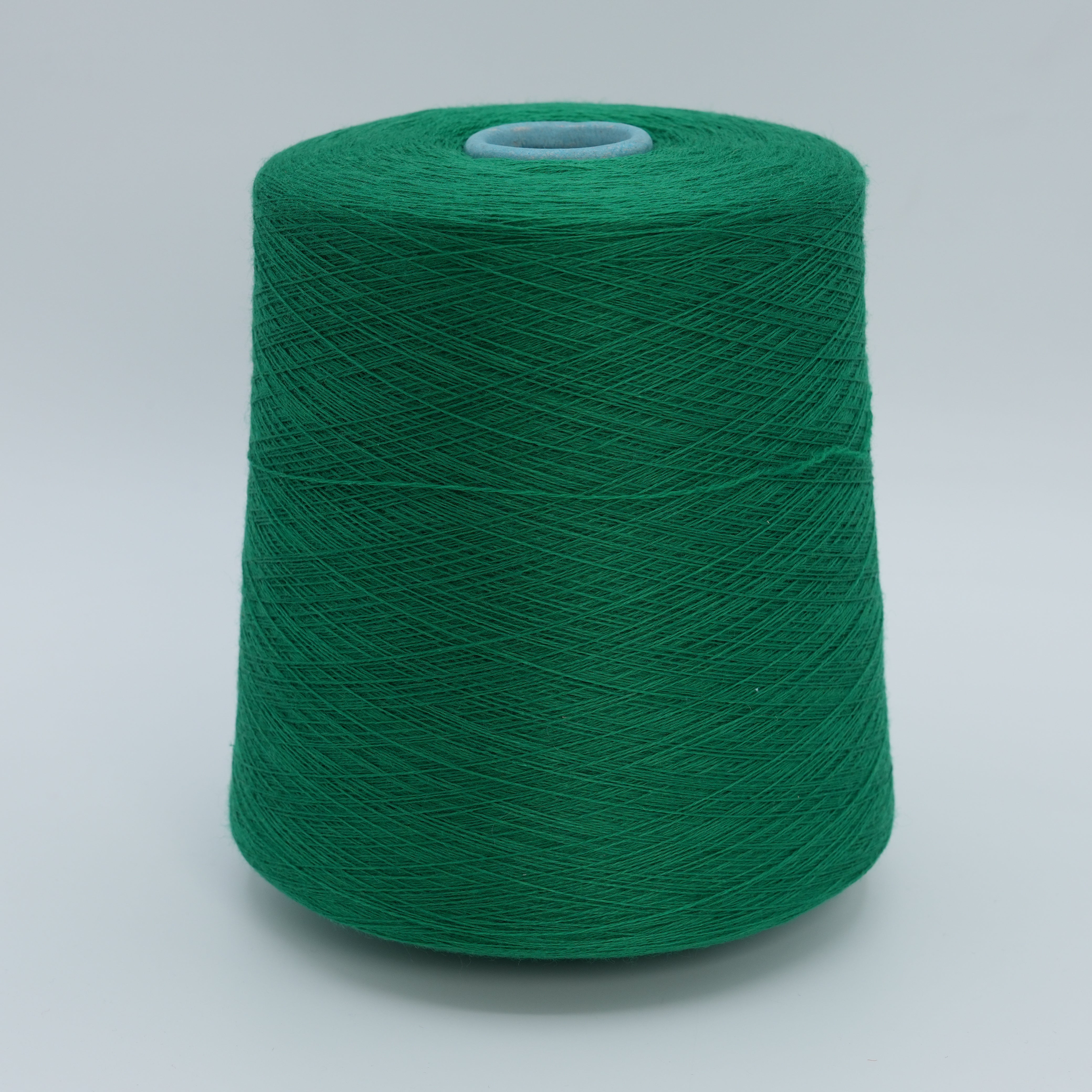 Victoria 2/30 · 1500m/100g (1640yds/3.5oz) (Super Fine) · 100WV