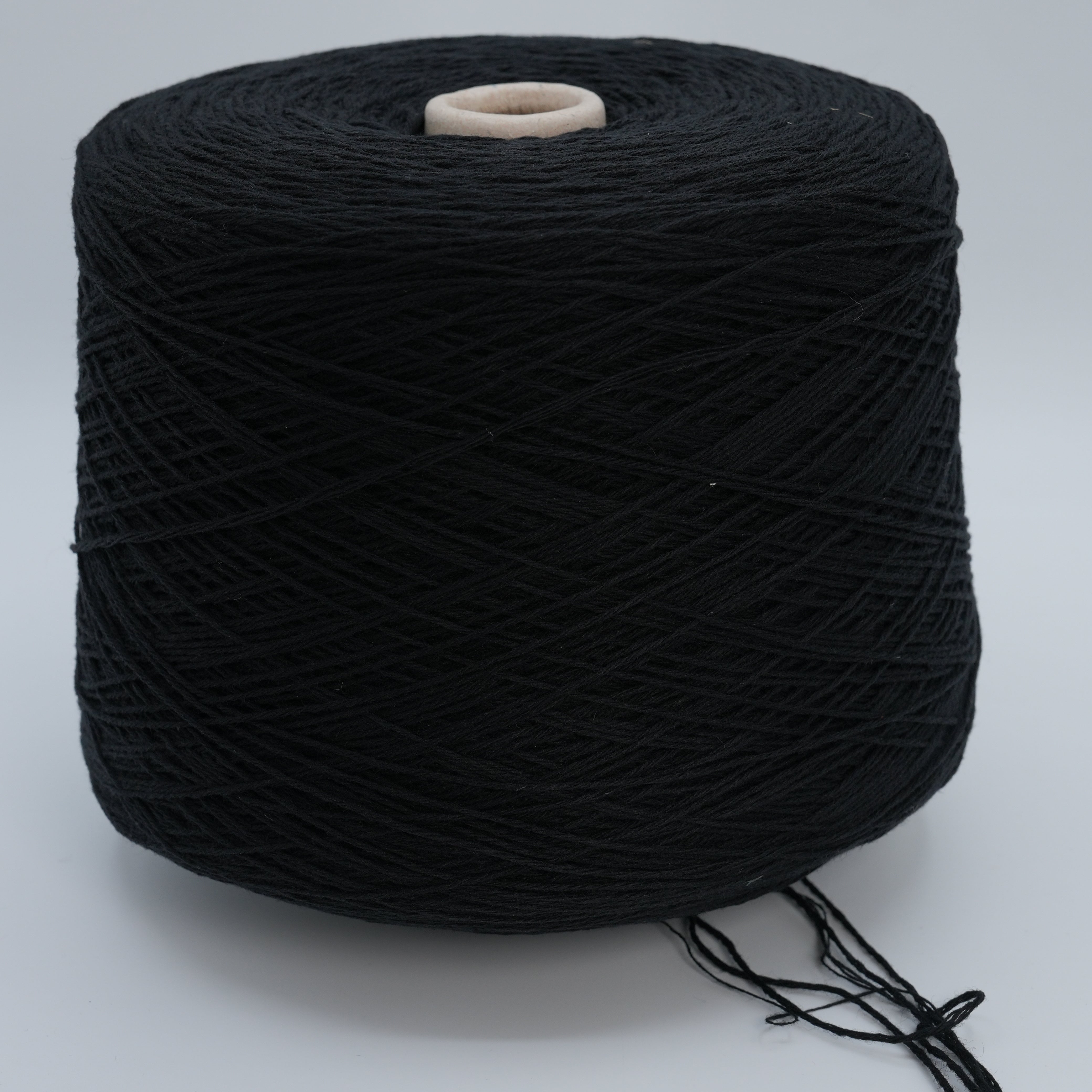 Majestic 4/15000 · 375m/100g (410yds/3.5oz) (Fingering) · 100WV