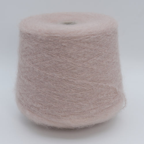 Moonlight 5500 · 550m/100g (601yds/3.5oz) (Fingering) · 82WM 16PA 2EA