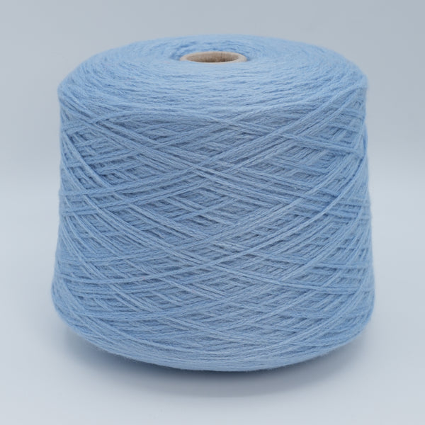 Daffodil 3900 · 390m/100g (427yds/3.5oz) · Fingering · 67WV 23Se 10PA