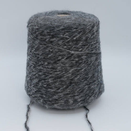 Milady 4/10000 · 250m/100g (273yds/3.5oz) · DK · 49WP 30PA 21WV