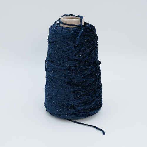 Effeto Seta 1.650 · 165m/100g (180yds/3.5oz) · Aran · 85Vi 15PA