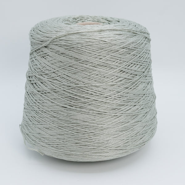 Pima Lux 2700 · 270m/100g (295yds/3.5oz) · DK · 100Co