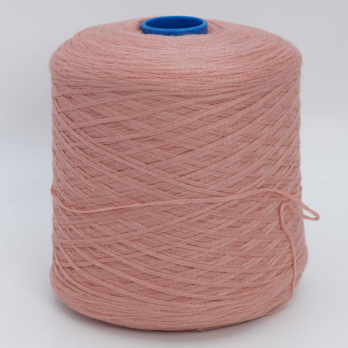 Fenis 3900 · 390m/100g (427yds/3.5oz) · Fingering · 70WS 30Se