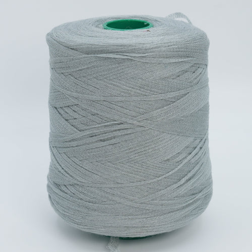 Fenis 3900 · 390m/100g (427yds/3.5oz) · Fingering · 70WS 30Se