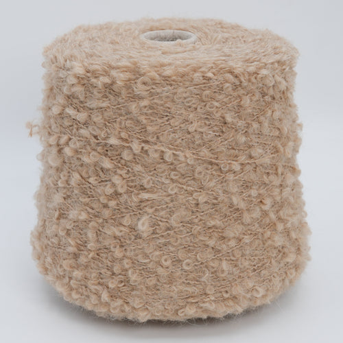 Merengue 2000 · 200m/100g (219yds/3.5oz) · Worsted · 76WP 14Wo 10PA