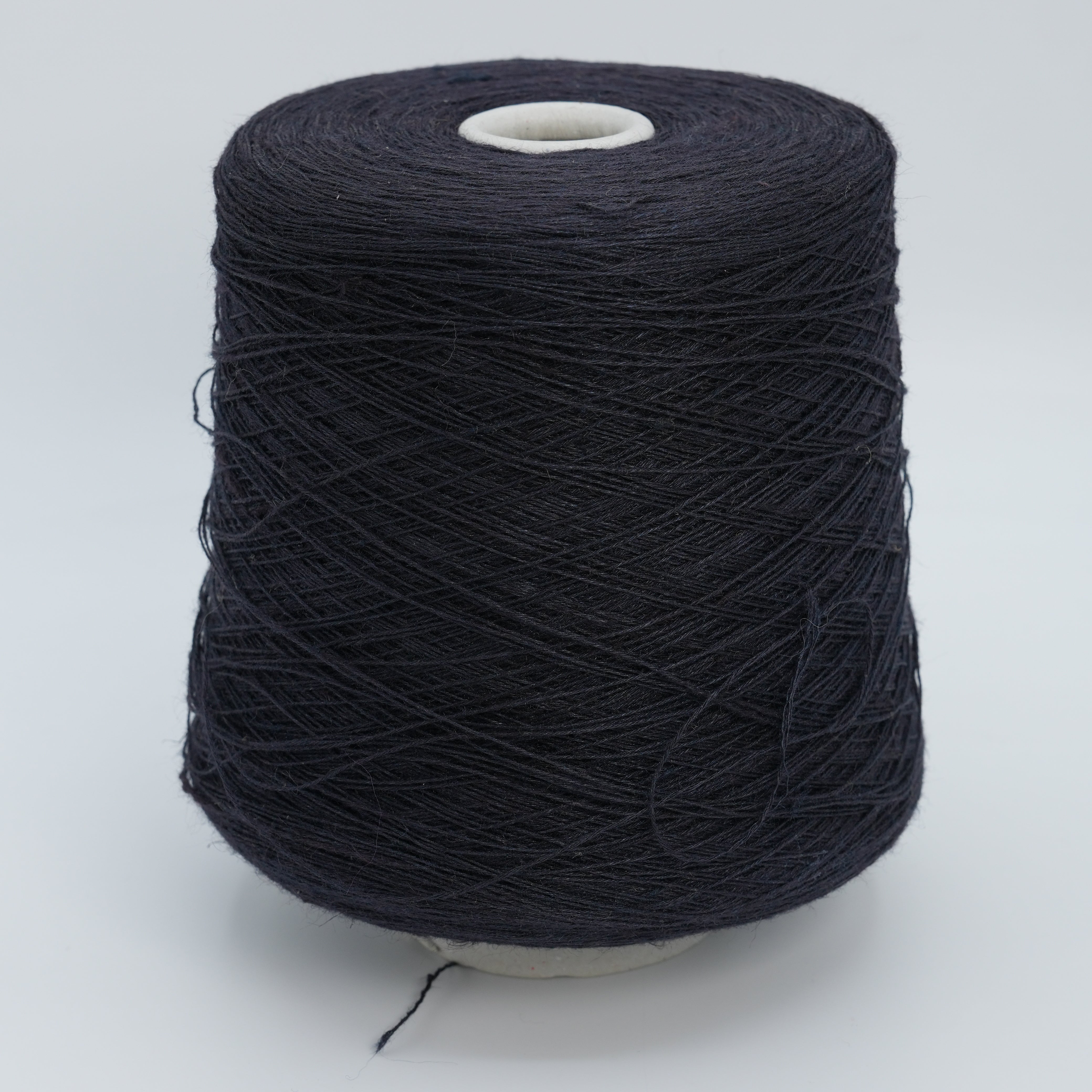 Selin 4/28 · 700m/100g (766yds/3.5oz) · Lace · 50Se 50Li