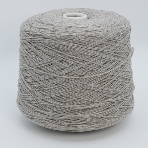 Vigogna 2/23*4 · 288m/100g (315yds/3.5oz) · DK · 10WS 90WV