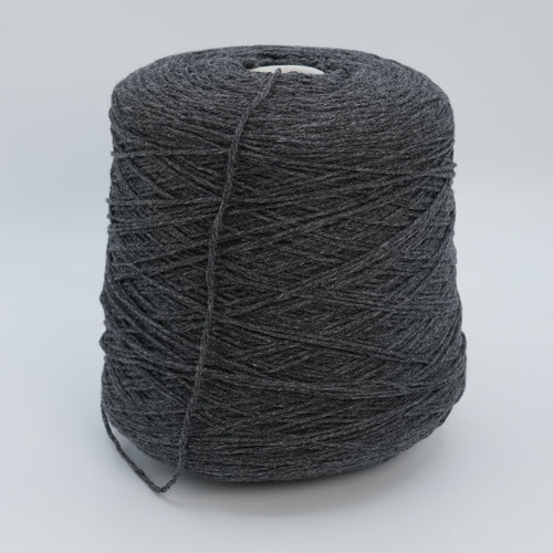 Vigogna 2/23*4 · 288m/100g (315yds/3.5oz) · DK · 10WS 90WV