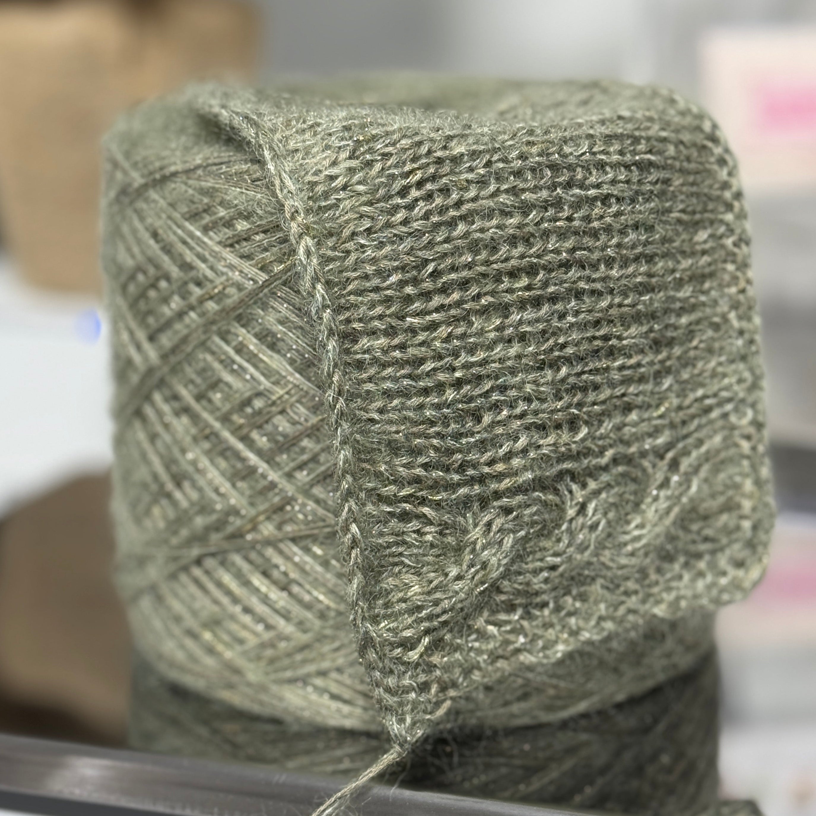 Yarnix Sage Lux XL (Fingering) 1500m/390g (1640yds) WM, WS, SE, Lurex