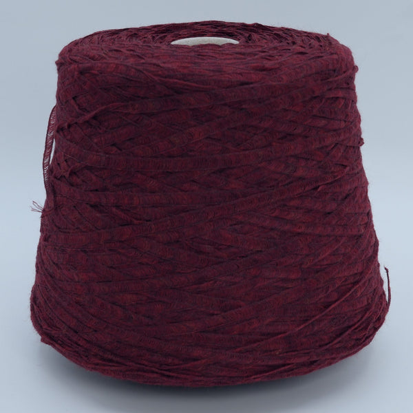 Tape 5624 · 200m/100g (219yds/3.5oz) (Worsted) 83WV 17PA